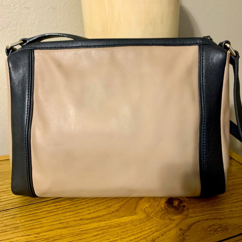 Kate Spade Purse - Picture 2 of 6